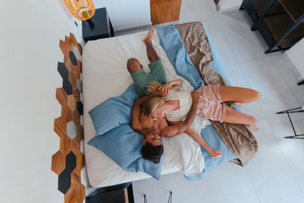 couples bed